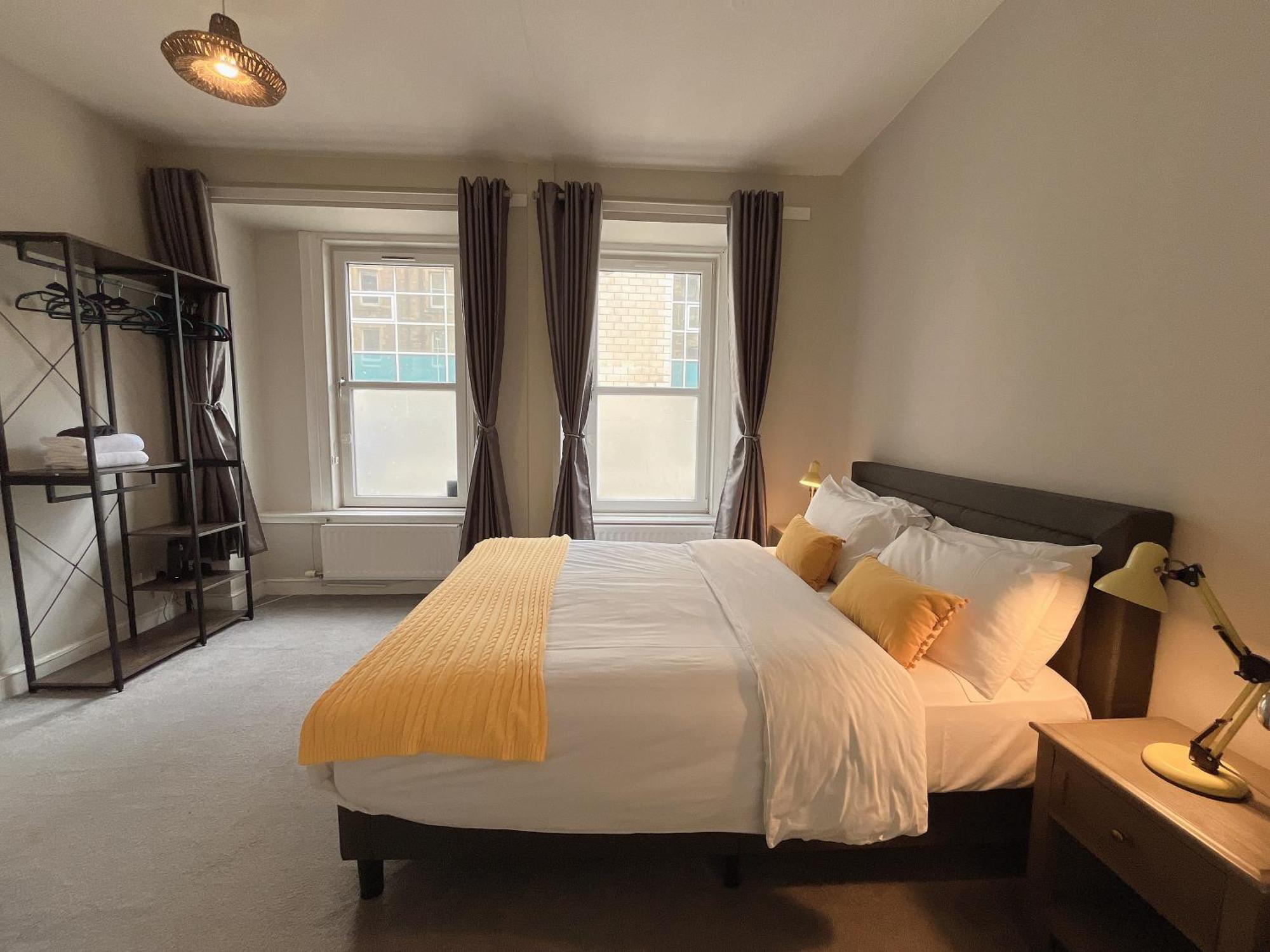 Two Bed Apartment EDI Eksteriør billede